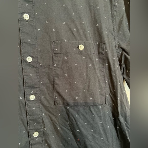 New Without Tag | American Eagle Men’s Short Sleeve Button Down - Picture 3 of 4